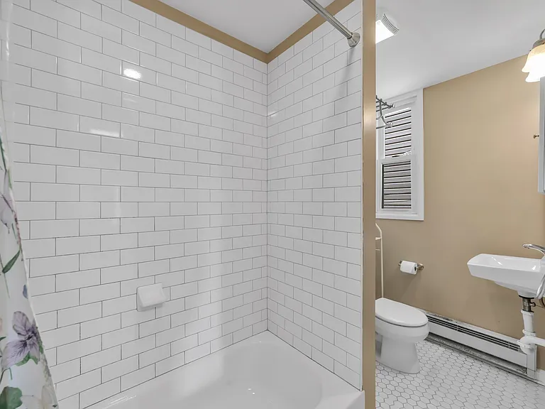 127 Parker Ave #4 — Photo 7