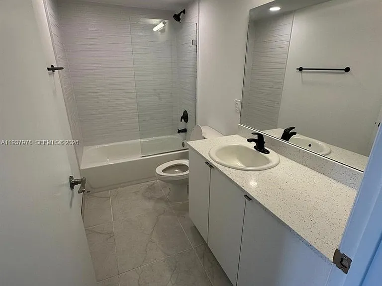 3422 NW 5th Ave #207 — Photo 13