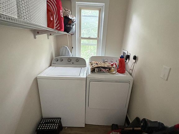 3rd image of 278 Washington St #4
