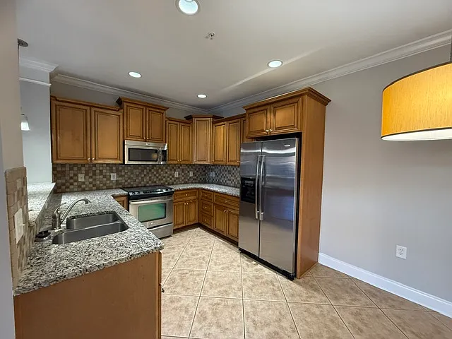2 bed, 1200 sqft, $1,795 — Photo 4