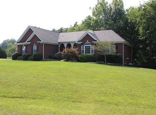 235 Apple Ln, Elizabethtown, KY 42701