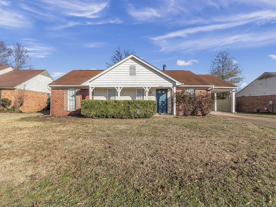1st image of 10212 Oak Leaf Dr #1