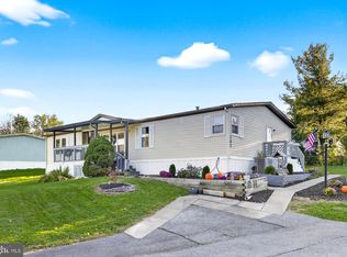 107 Longwood Ct E, Lancaster, PA