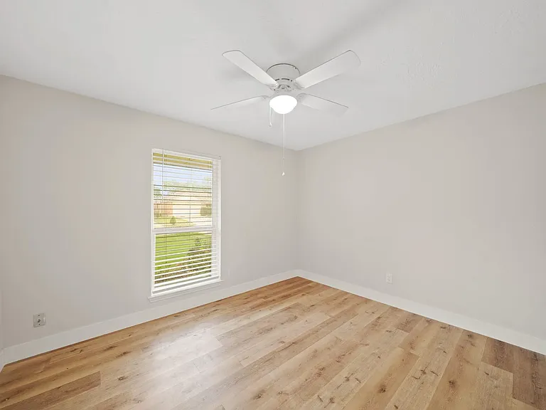 19211 Haystream Dr — Photo 17