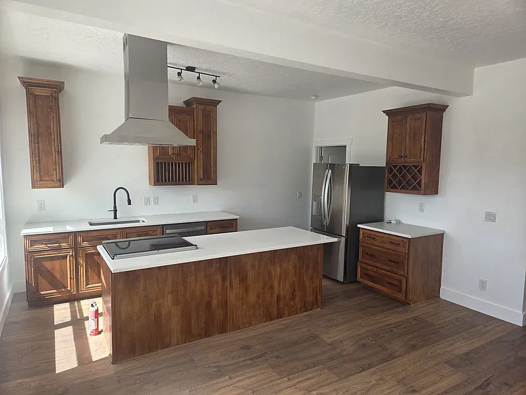 115 S 7th Ave #5 — Photo 3