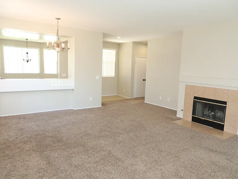 45713 Coventry Ct — Photo 5