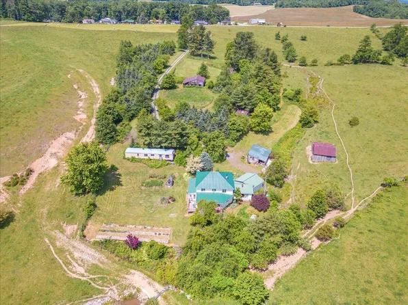 (undisclosed Address), Copper Hill, VA 24079