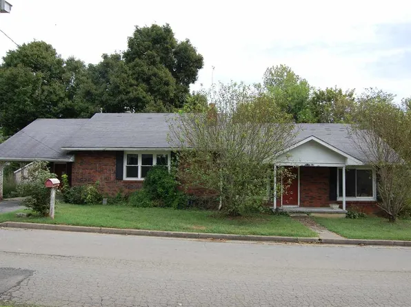 310 S Yandell St, Marion, KY 42064