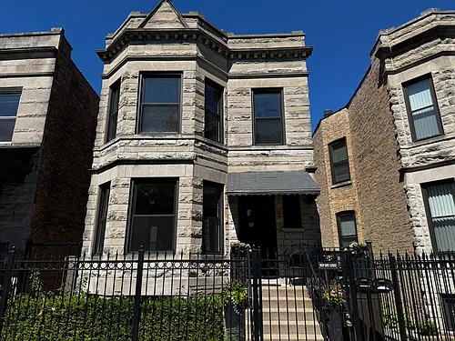 2424 N Mozart St #1 Photo 1