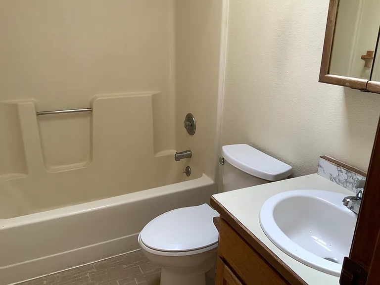 1223 Cousins St #A — Photo 2