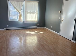 1537 N 5th St #D, Springfield, IL 62702