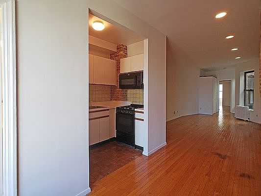 5th image of 537 E 87th St APT 5W