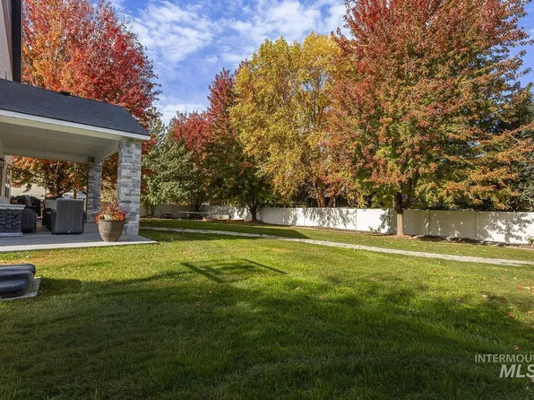 2722 Omera Ct, Meridian, ID 83646