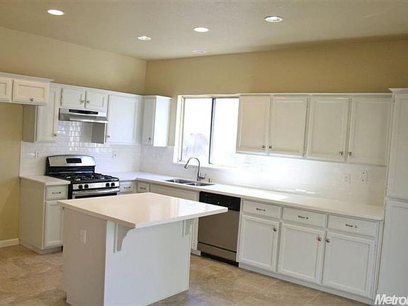 2nd image of 2623 Briarcliff Dr