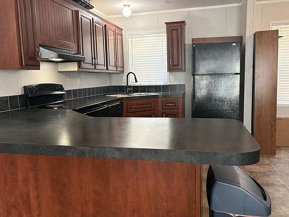 5th image of 4415 SE 23rd Court