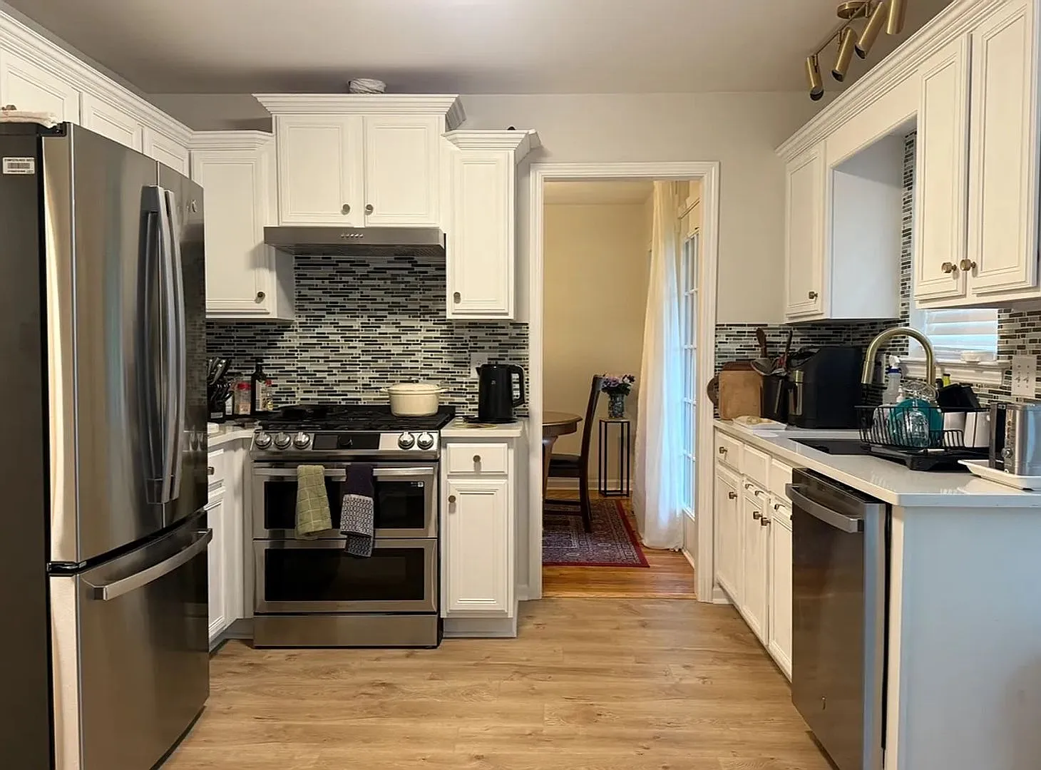 Room in 4 Bedroom Home in Kennesaw — Photo 3