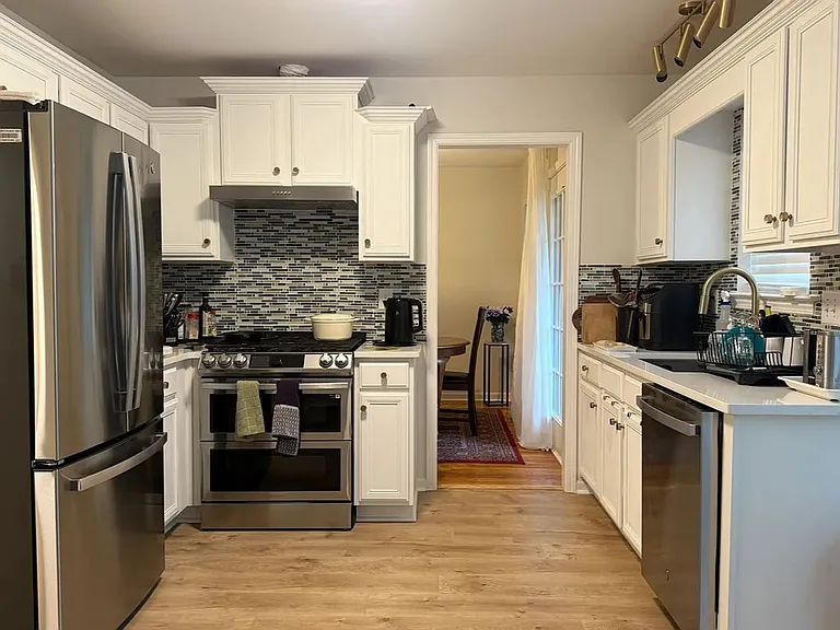 3055 Kennesaw Dr NW — Photo 3