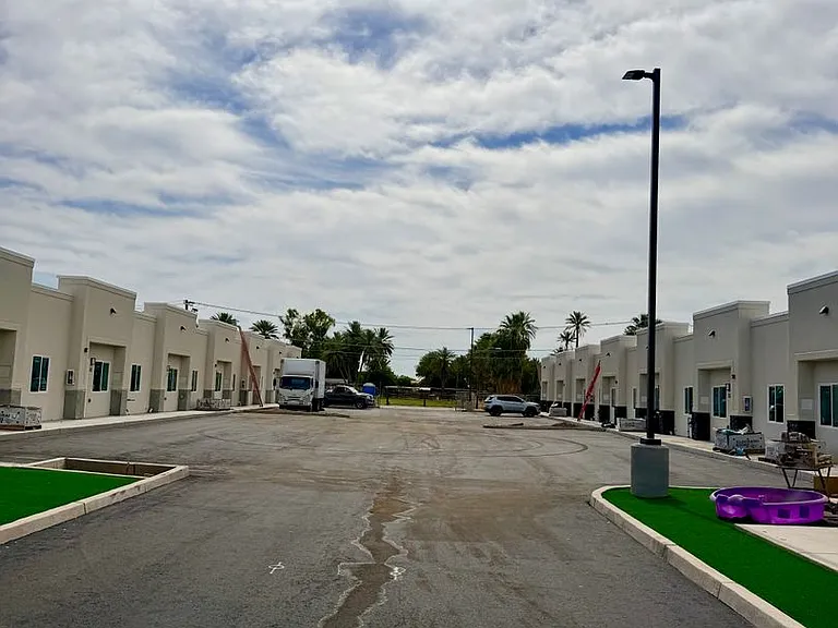 1134 S Palm Ave — Photo 42
