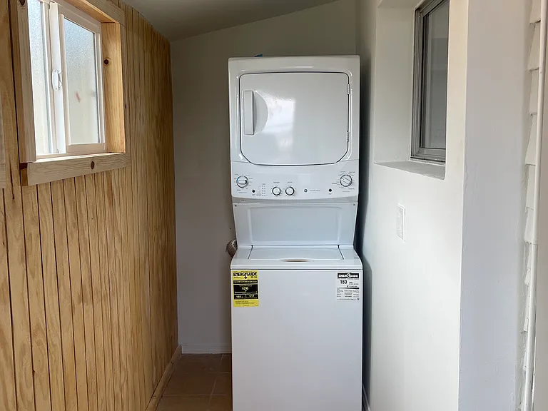 1615 Linwood St #1615 — Photo 12