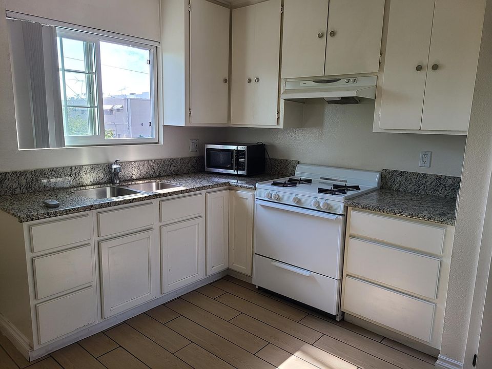 1st image of 6910 Simpson Ave APT 10