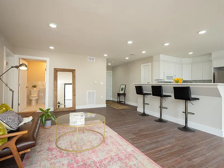 242 Beacon Ave #201 — Photo 11