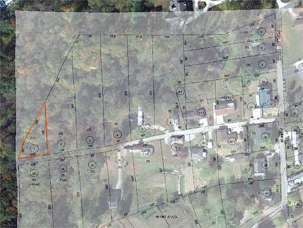 2nd image of 102 Poplar Dr