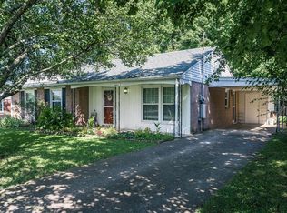 9903 Whipps Mill Rd, Louisville, KY 40223