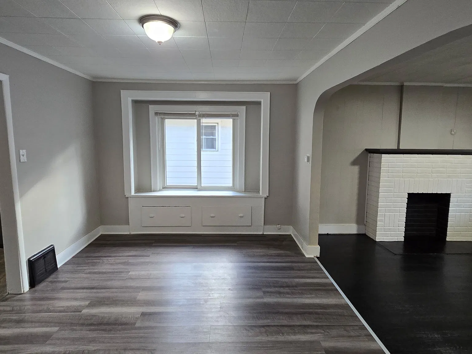 4 bed, 1442 sqft, $1,100 — Photo 2