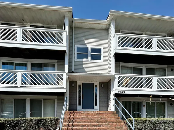 9521 Shannon Green Dr APT C, Charlotte, NC 28213