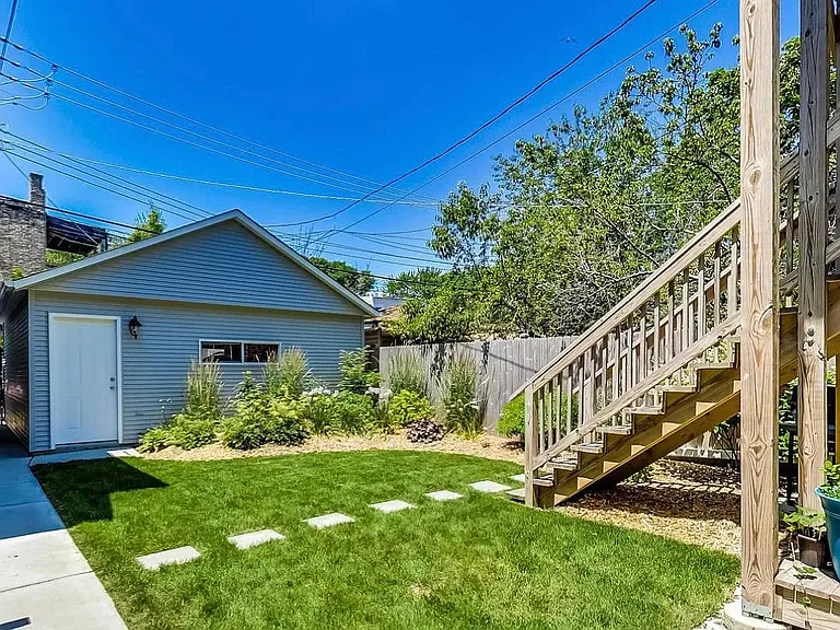 2502 N Francisco Ave #1 — Photo 15