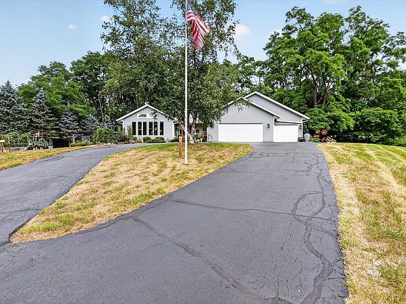 2nd image of 5738 W Splendor Valley Dr