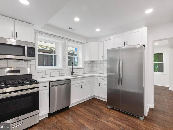 4202 Barrington Rd, Baltimore, MD 21229