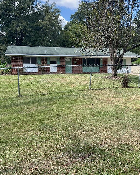 1st image of 2331 Lois Ave