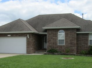 714 Silver Streak Rd, Nixa, MO 65714