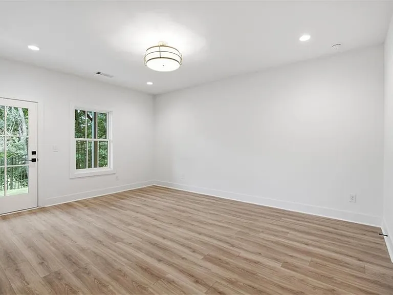 333 Sugarview Rd — Photo 12