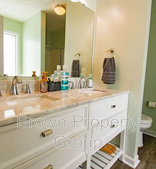 4918 Yorkchester Dr — Photo 20
