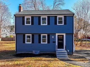 26 Oak St, Walpole, MA 02081