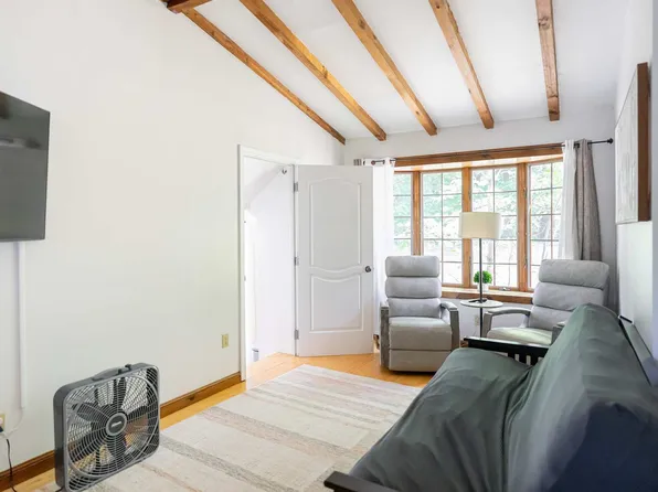 253 Main St, Wayland, MA