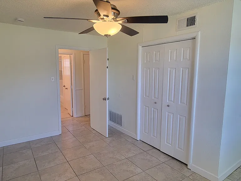 1305 Yates Dr — Photo 12
