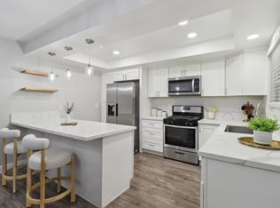 1204 E El Norte Pkwy, Escondido, CA 92027