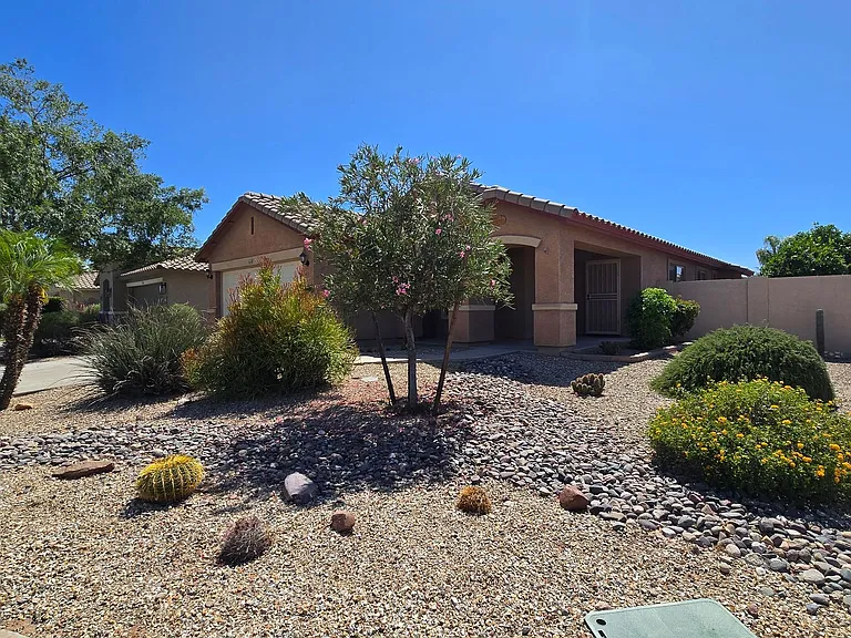 16640 N 153rd Ct — Photo 4