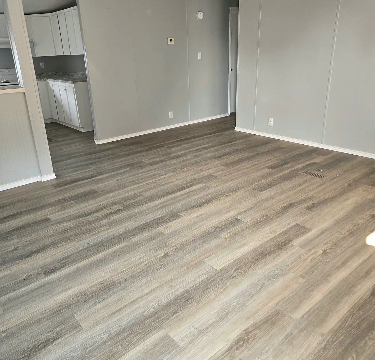3 bed, 1570 sqft, $1,085 — Photo 1
