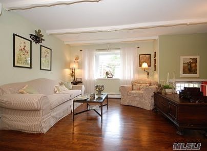 3rd image of 434 Michigan St
