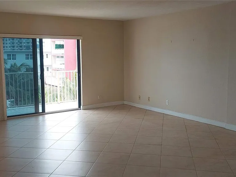 1900 Diana Dr #3A — Photo 6