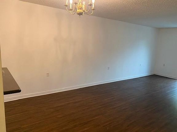 5th image of 3400 N Arnoult Rd APT 116