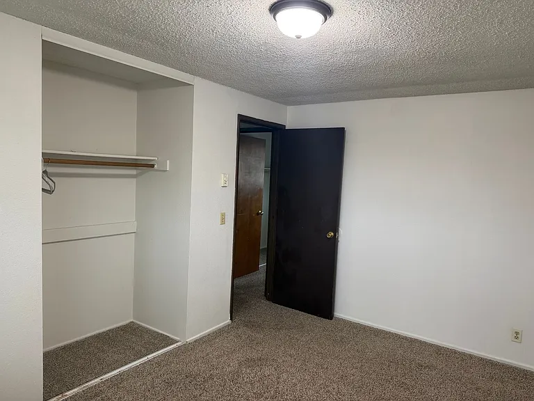 5040 E St #1 — Photo 12