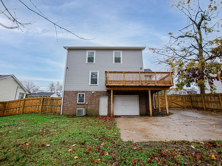125 Whitehall Dr — Photo 26