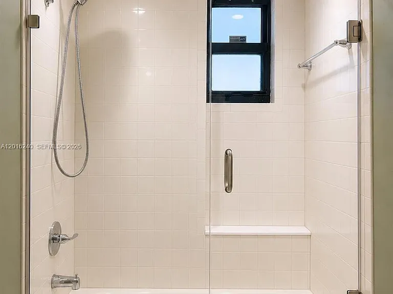 555 NE 30th St #404 — Photo 25