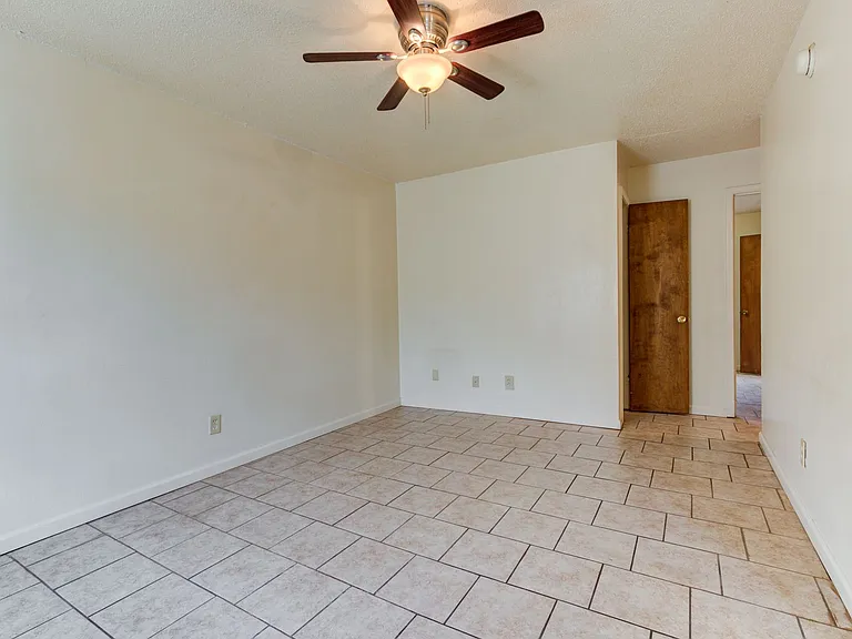 The View Apartment — Photo 17