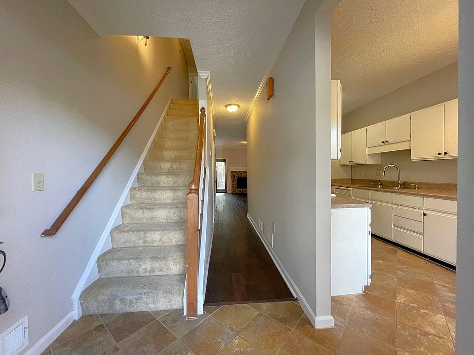 4002 Elm St, Chamblee, GA 30341 Zillow